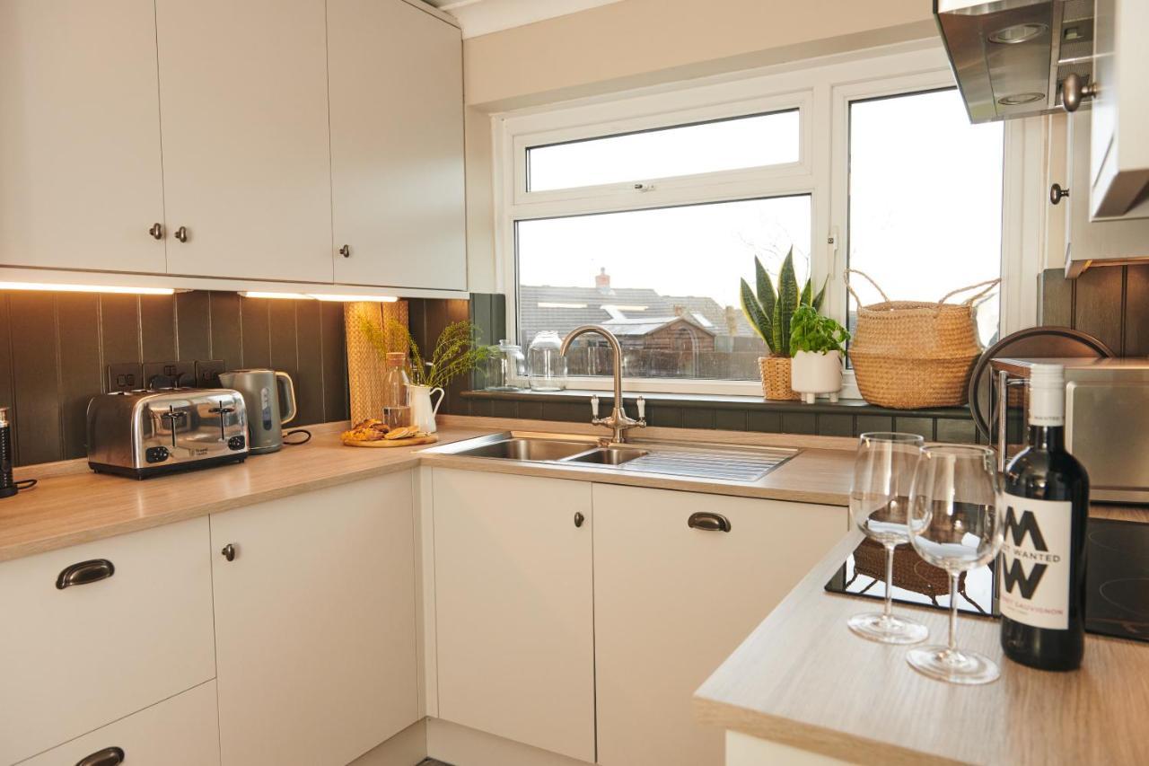 Ser Ar Y Bryn- Lovely Family Home With Garden, Walk To The Village And Beach Saundersfoot Eksteriør billede