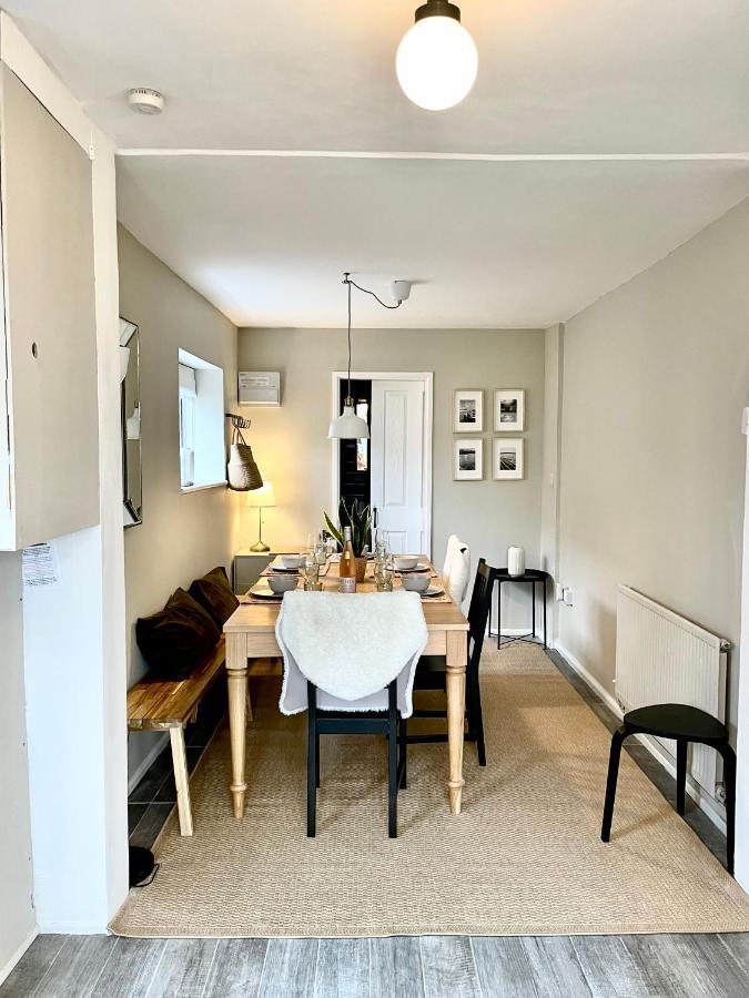 Ser Ar Y Bryn- Lovely Family Home With Garden, Walk To The Village And Beach Saundersfoot Eksteriør billede