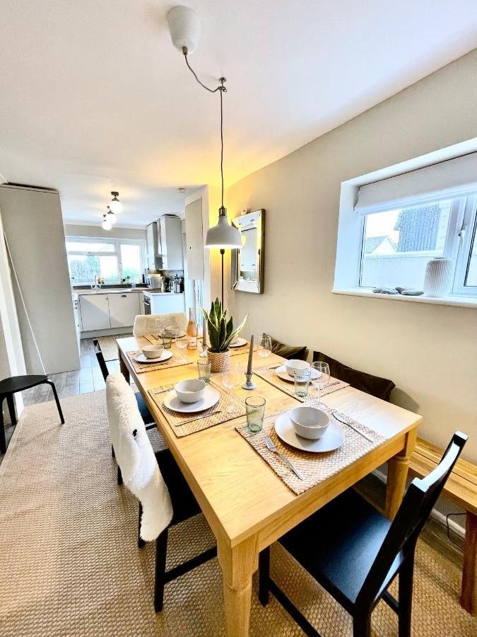 Ser Ar Y Bryn- Lovely Family Home With Garden, Walk To The Village And Beach Saundersfoot Eksteriør billede